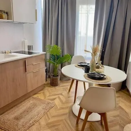 La Siesta - Jacuzzi Et Cozy Apartment Cholet