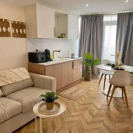 La Siesta - Jacuzzi Et Cozy Cholet