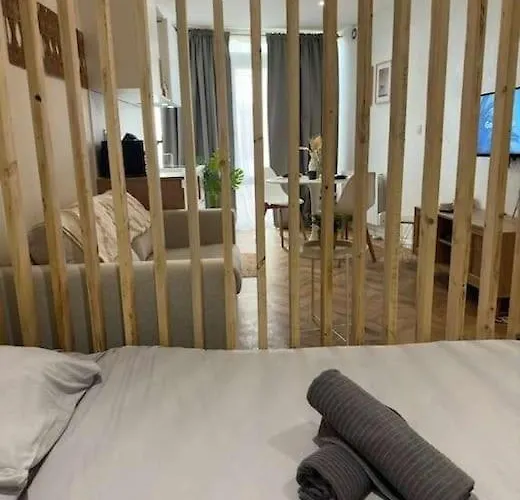 La Siesta - Jacuzzi Et Cozy *