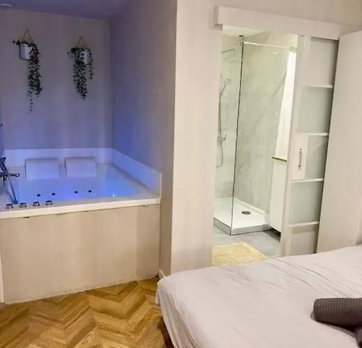 La Siesta - Jacuzzi Et Cozy * Cholet