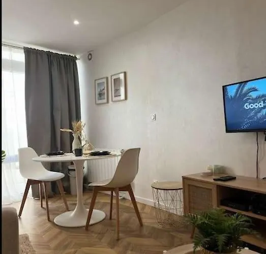 La Siesta - Jacuzzi Et Cozy *